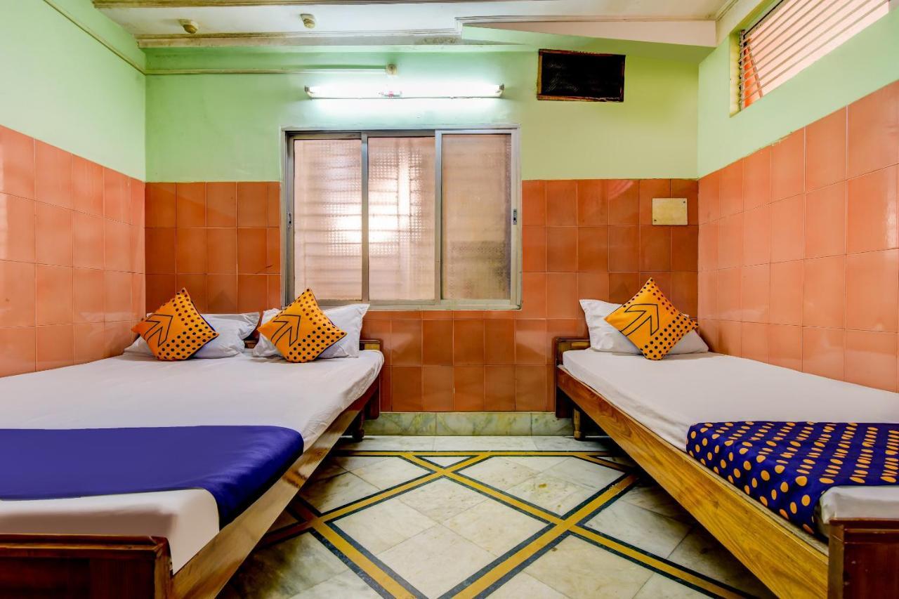 Oyo 63538 Hotel Lotus 1 Khanapara Cameră foto